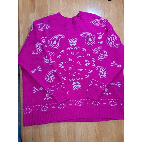 American Eagle Oversized Size L Pink Bandana Paisley Pullover Sweater SMALL FLAW - Picture 2 of 15